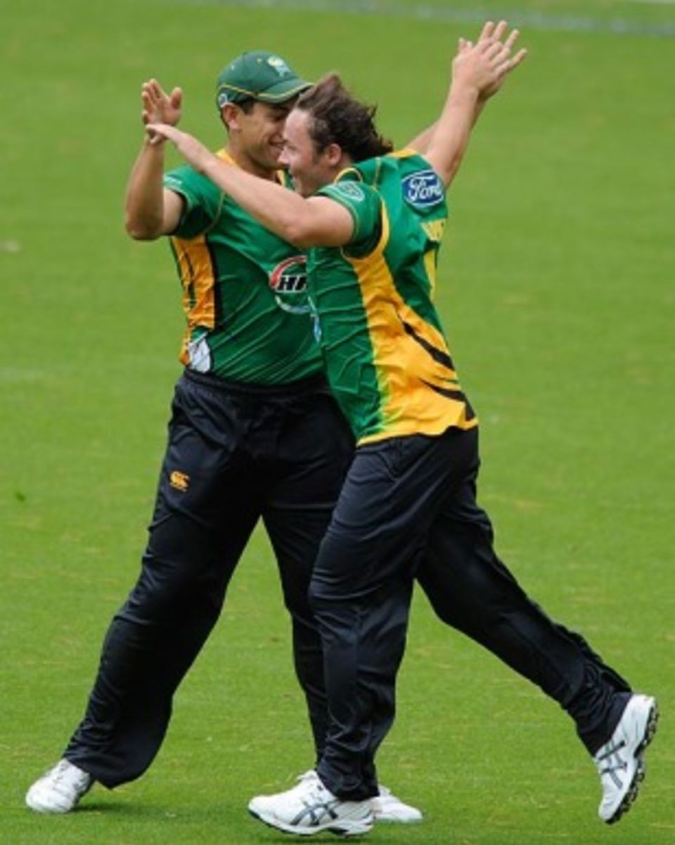 Ross Taylor and Graham Napier were the stand-out performers for Central Districts in the HRV Cup