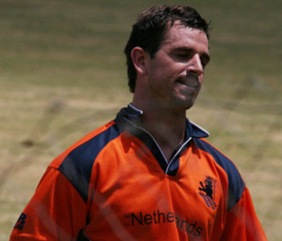 Ryan ten Doeschate will play for Canterbury and Tasmania this summer