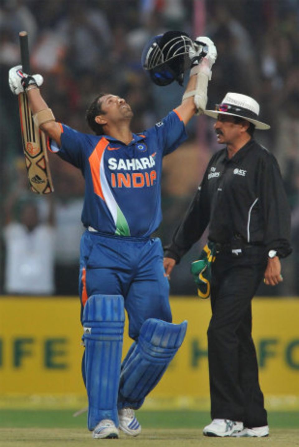 Sachin Tendulkar - breaking records on field and online