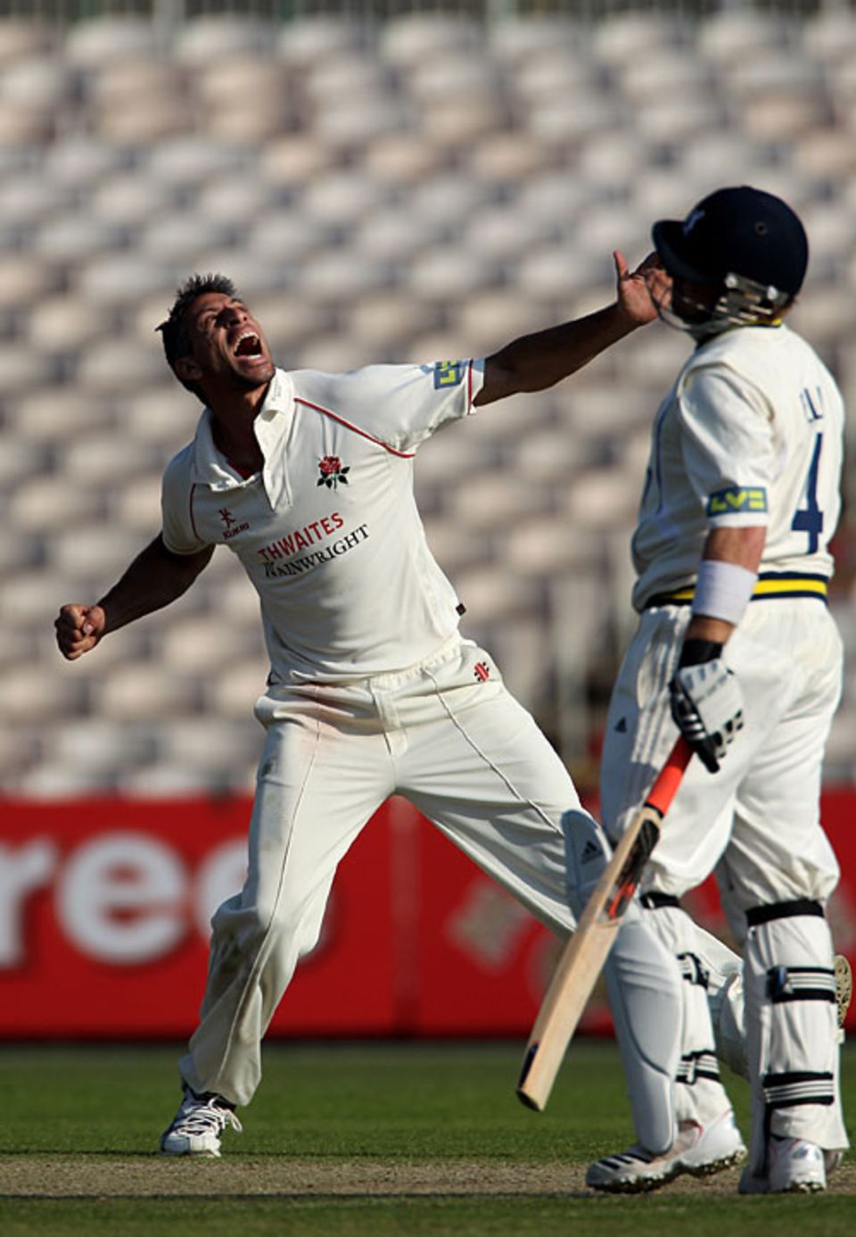 Sajid Mahmood roars after removing Ian Bell for nine