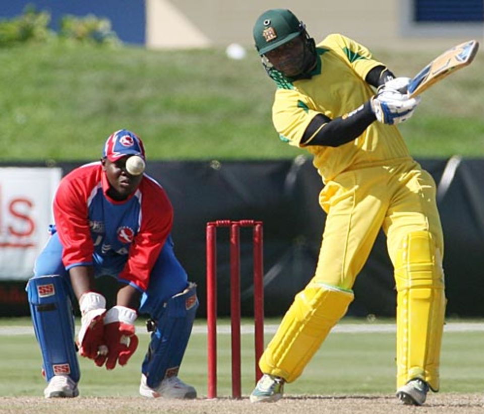 Marlon Samuels hits out