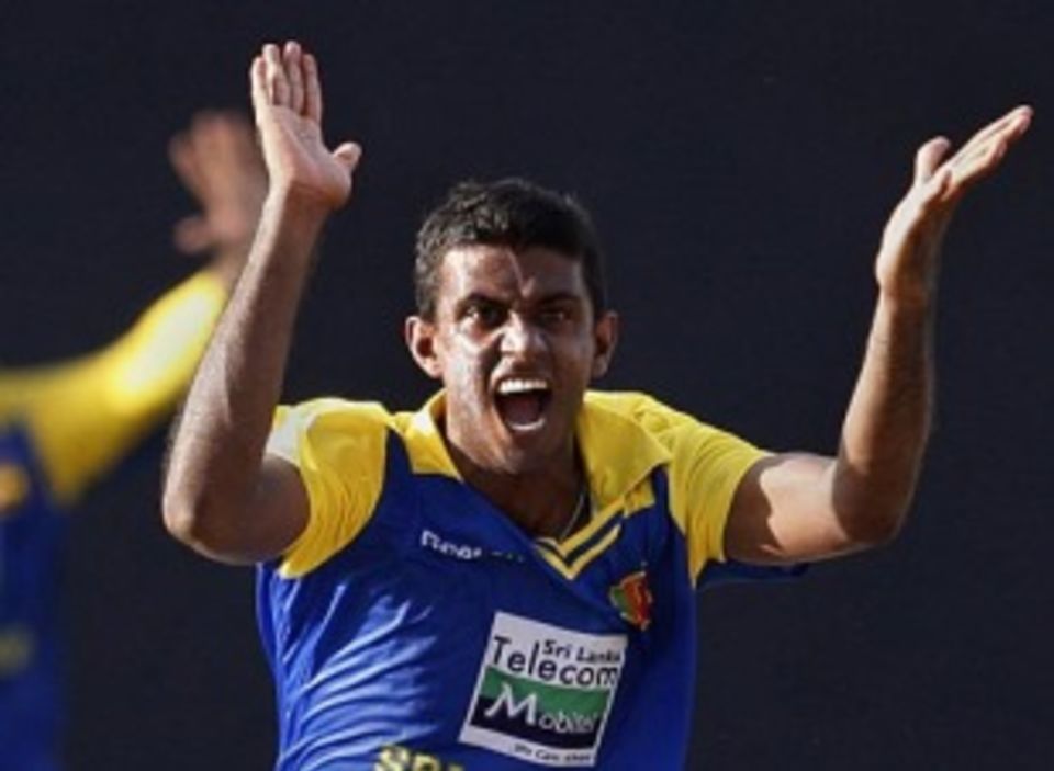 Farveez Maharoof has started well for Lancashire and will link up with his countrymen for a week