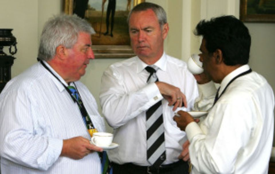 Alan Isaac (centre) supports the idea of a Test championship
