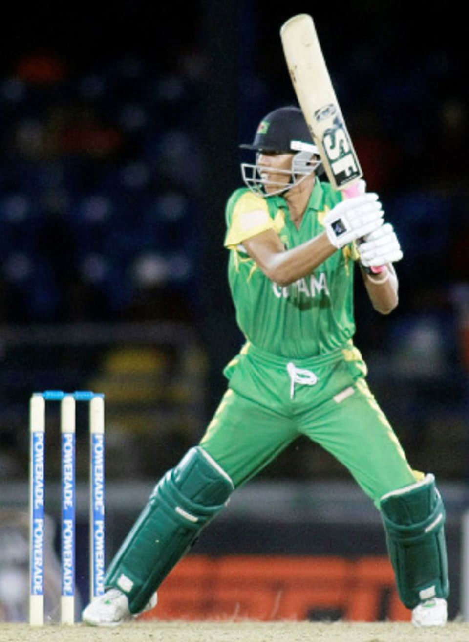 Jonathan Foo crashed Barbados' party with a blitzy 42 off 17 balls