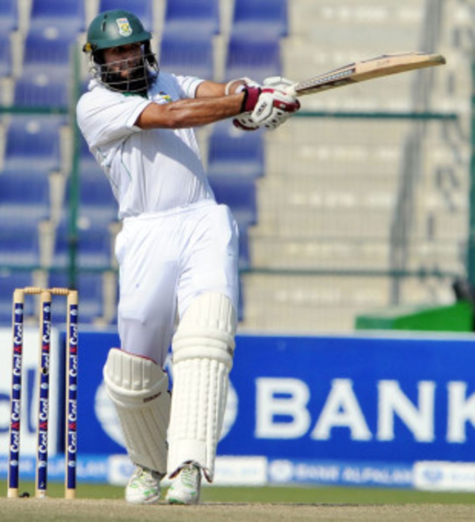 Hashim Amla hurt his left forearm, but is expected to be fit for the Tests against India