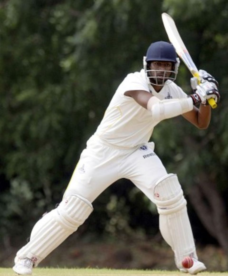 Abhinav Mukund is on 30 not out and will be the key to Tamil Nadu progressing to the semi-finals