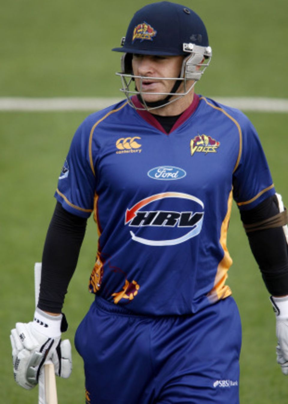 Nathan McCullum scored 33 and took five wickets in Otago's victory over Central Districts