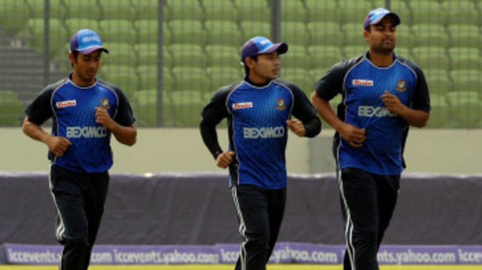 Mohammad Ashraful, Mushfiqur Rahim and Tamim Iqbal at a training session on the eve of the World Cup