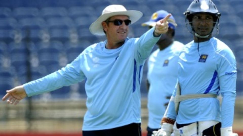 Trevor Bayliss and Kumar Sangakkara during a practice session