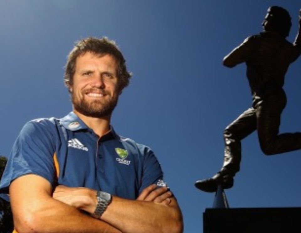 Dirk Nannes has also played domestic Twenty20s for Victoria,  Delhi Daredevils, Royal Challengers Bangalore, Melbourne Renegades, Canterbury, Mountaineers, Nottinghamshire and Middlesex