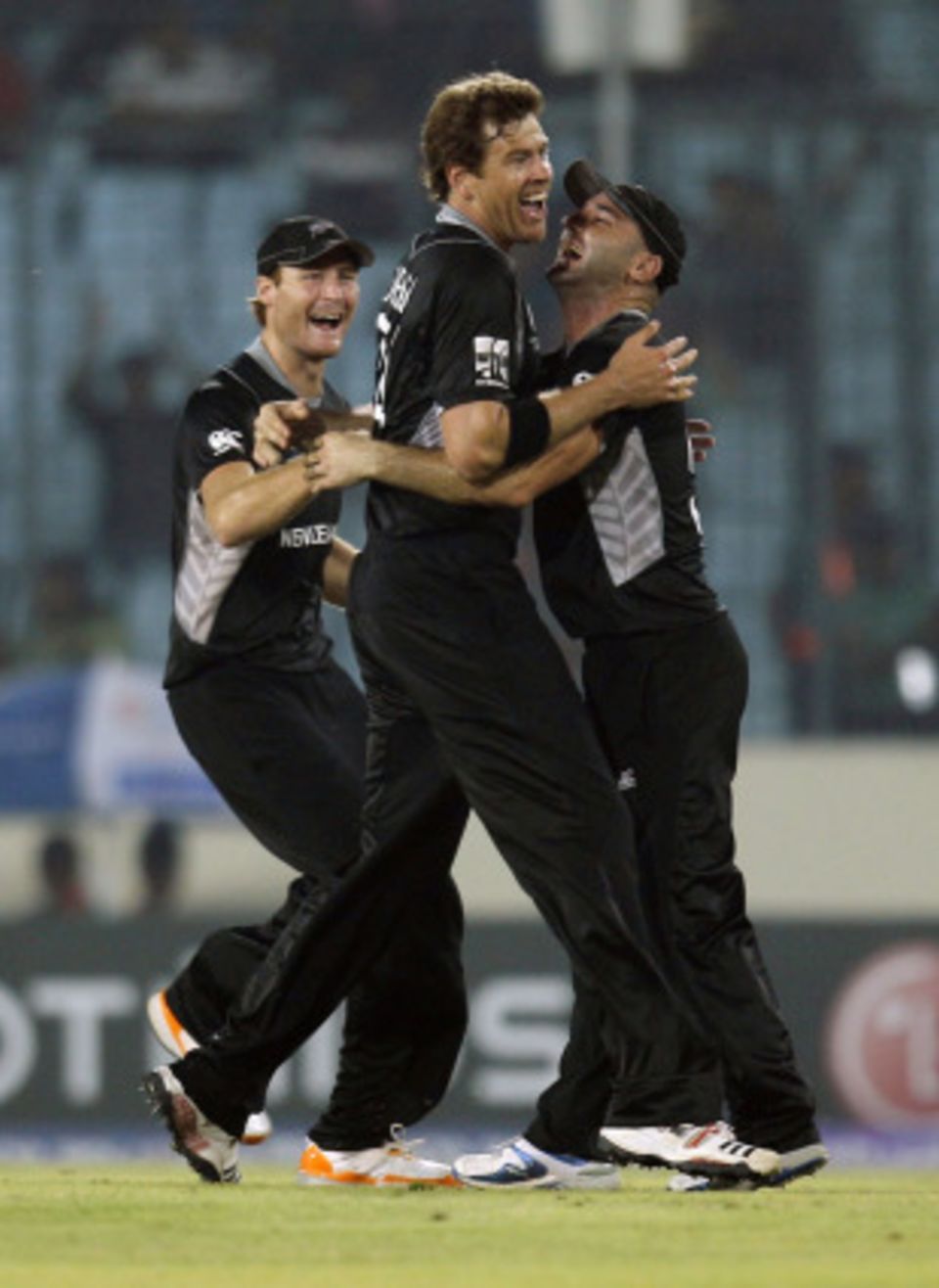 Jacob Oram took four wickets and two catches to trigger a South African collpase in Mirpur