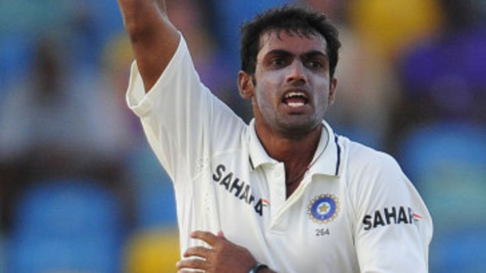 Abhimanyu Mithun dismissed Darren Bravo on the penultimate ball of the day