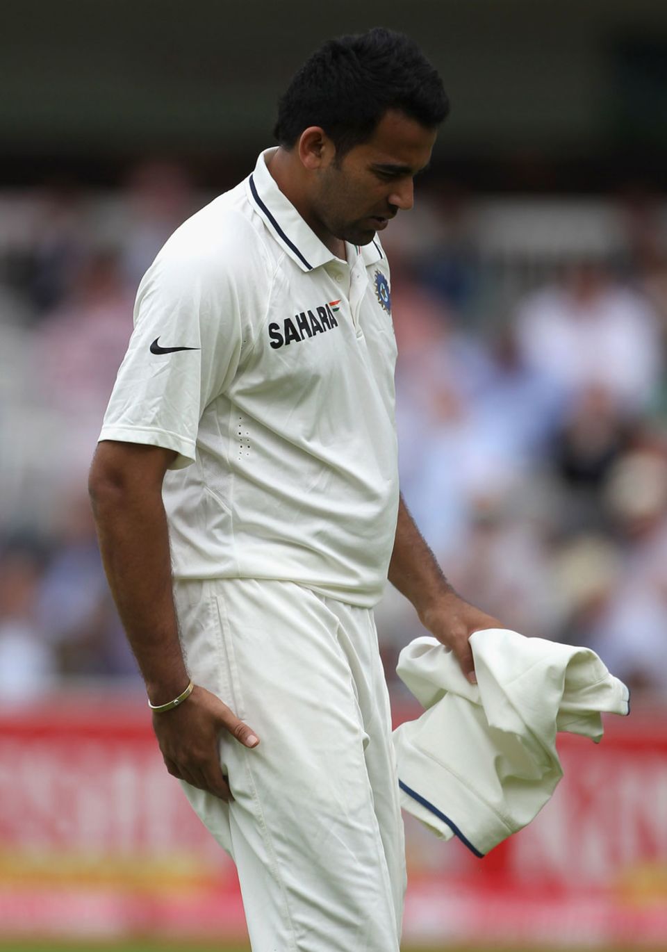 Zaheer Khan walks off with a niggle