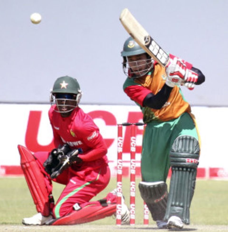 Mushfiqur Rahim fought a lone battle towards the end of Bangladesh's innings