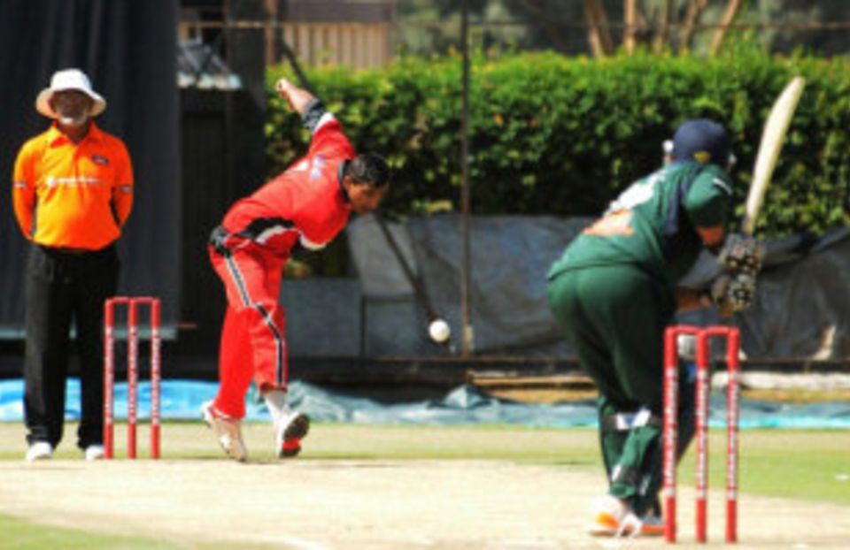 Rajesh Bhudia bowling during Kongonis East Africa Cup win over Nairobi Buffaloes