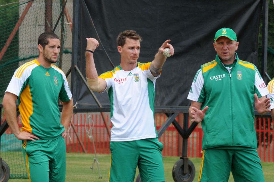 Bowling coach Allan Donald may move out of his role owing to family pressures