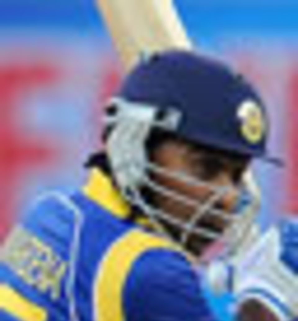 Mahela Jayawardene cuts through point