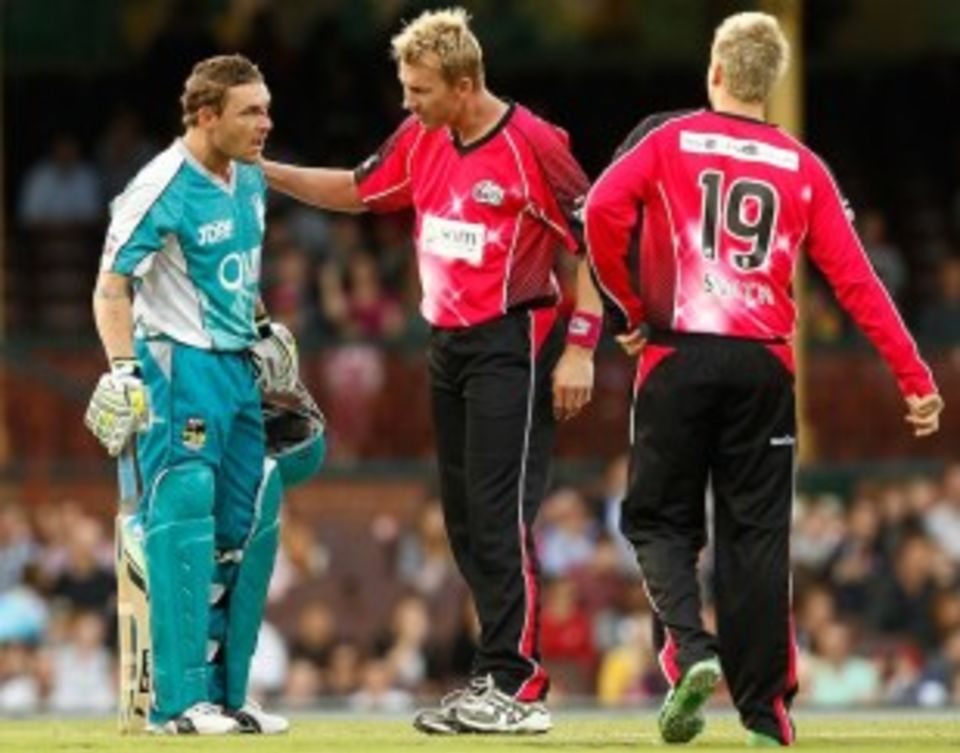 There will be blood - A concerned Brett Lee checks on Brendon McCullum