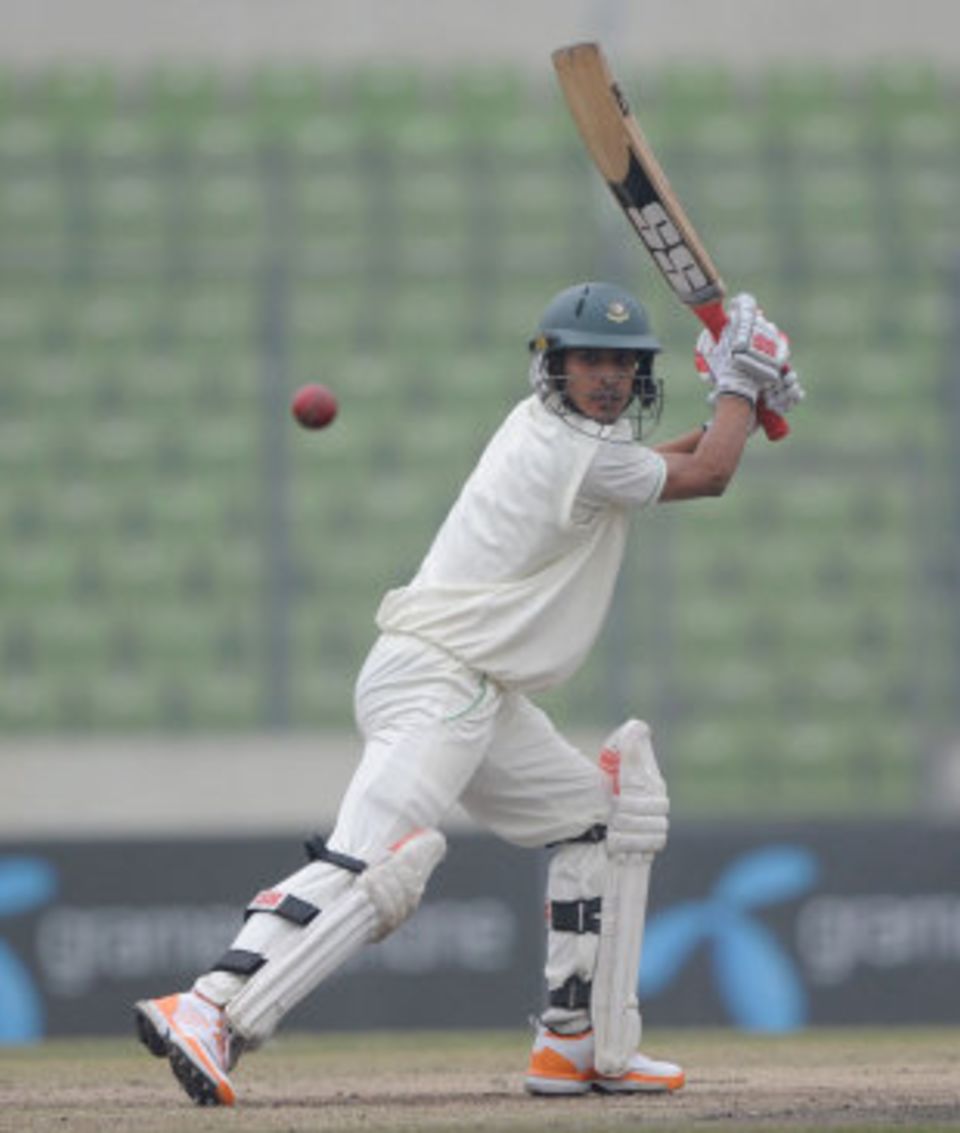 Nasir Hossain made a career-best 79, but his dismissal set off a collapse that resulted in a Bangladesh loss