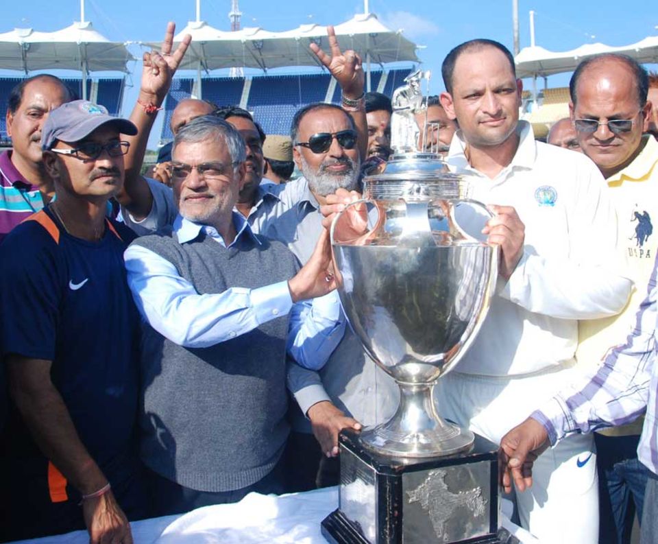 Hrishikesh Kanitkar combined his man-management skills with his determination to lead Rajasthan to two Ranji Trophy titles, and has now brought the same attitude to the Tamil Nadu side in his role as a coach