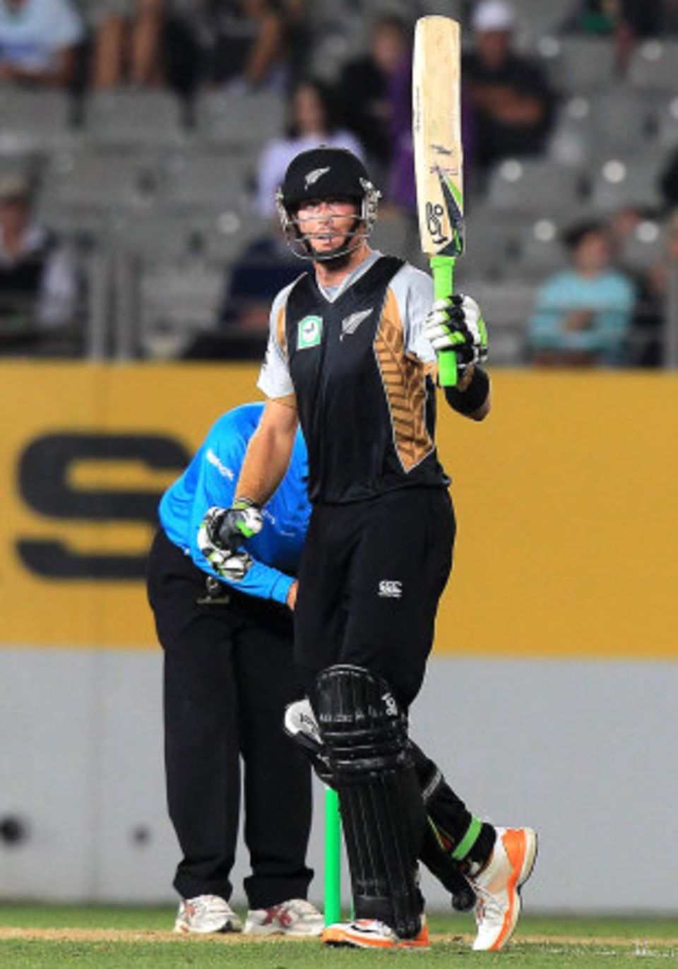 Martin Guptill continued to haunt Zimbabwe with his fifth consecutive fifty