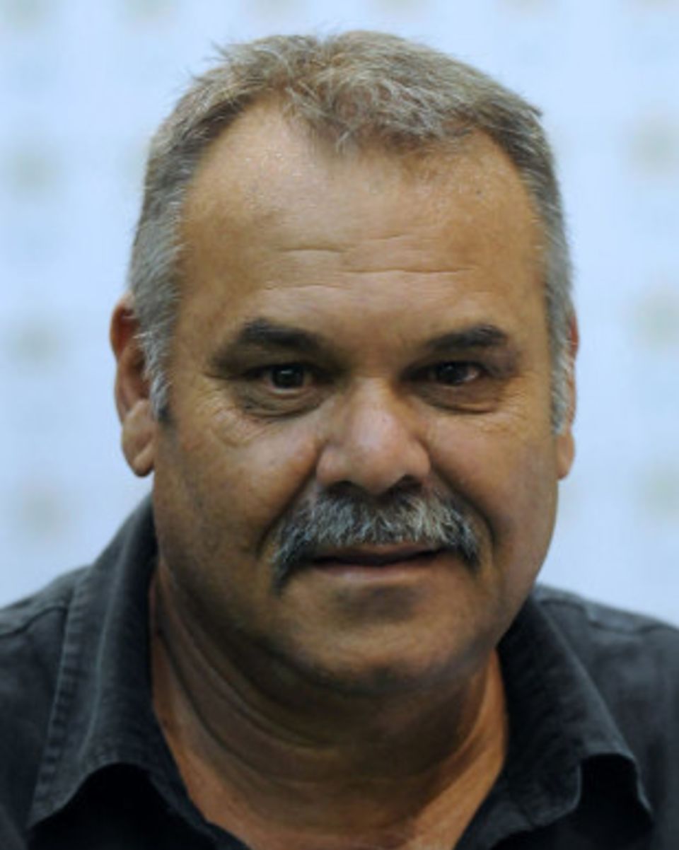 Dav Whatmore will take charge of Pakistan for the first time in the Asia Cup