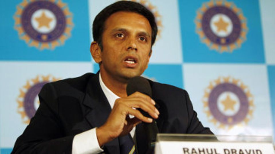 Rahul Dravid announces his retirement from international cricket