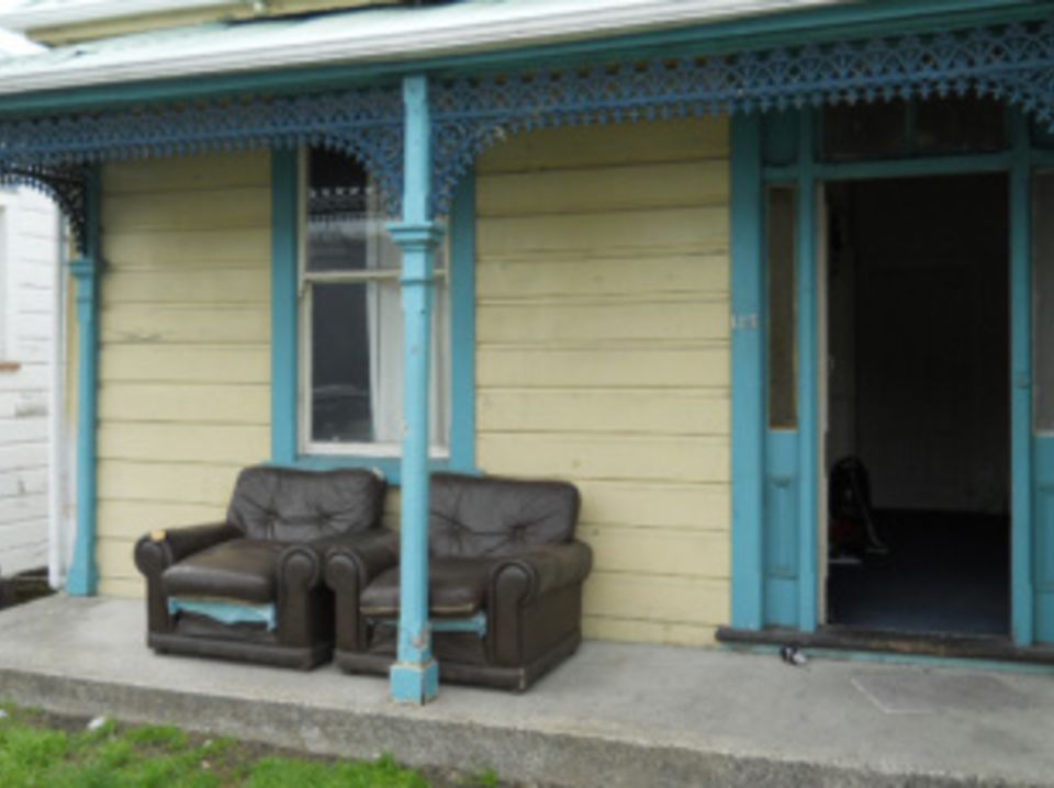 Dunedin couches: keep you warm like no others