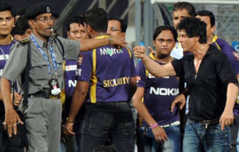 Shah Rukh Khan had come to the ground well after the presentation ceremony and without any accreditation