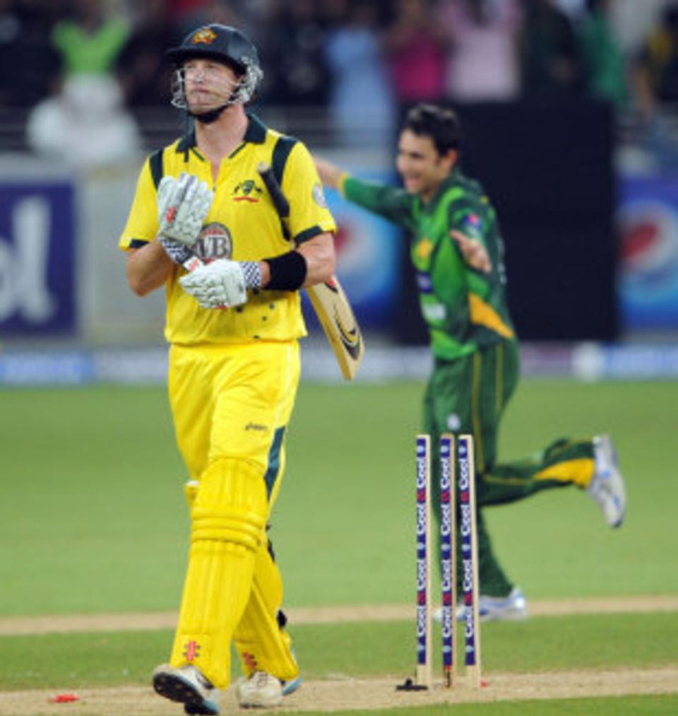 Cameron White: "We are experiencing very tough conditions, very similar conditions to what we are going to experience in Sri Lanka, and against very good bowlers"