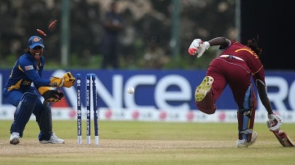 Dilani Manodara runs out Stafanie Taylor