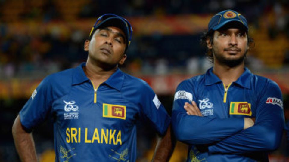 A dejected Mahela Jayawardene with Kumar Sangakkara