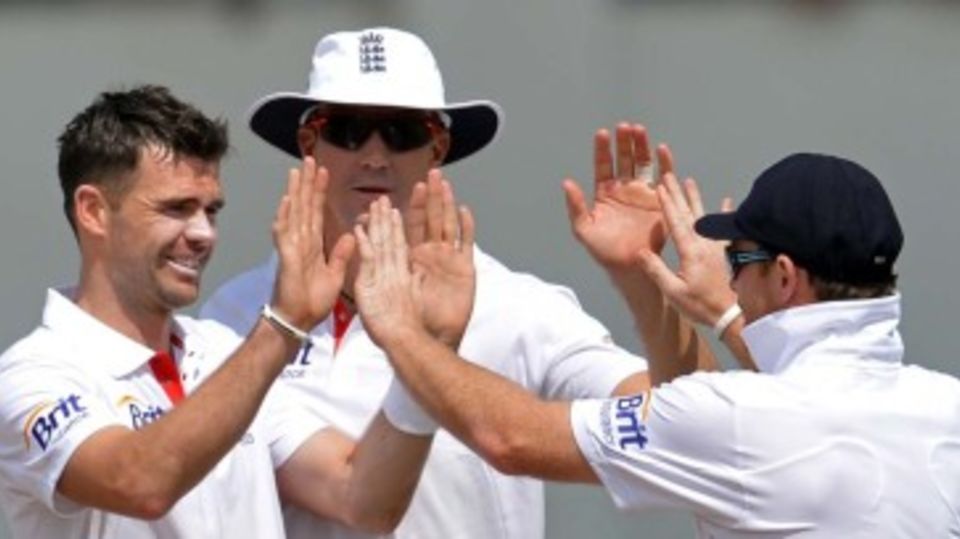 England XI celebrate a wicket