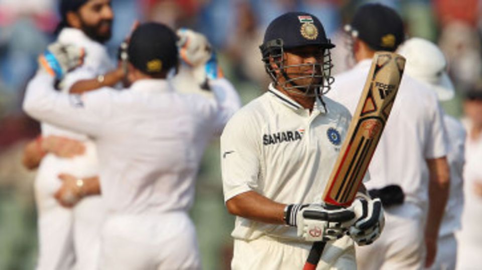 Sachin Tendulkar fell lbw to Monty Panesar