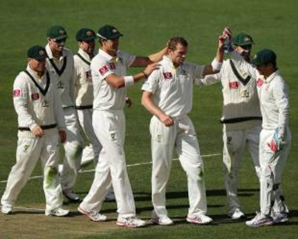 "Guys like Ricky Ponting and Mike Hussey bring so much energy and a different feel to the group. I think Sidds is well on the way to being someone like that"
