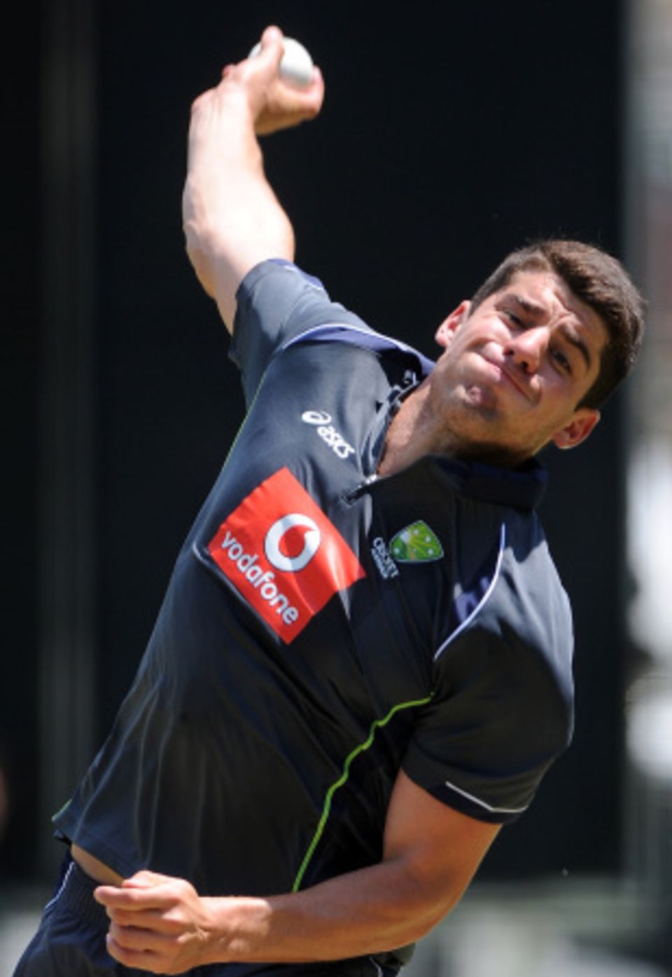 Moises Henriques took 4 for 22 in the second innings