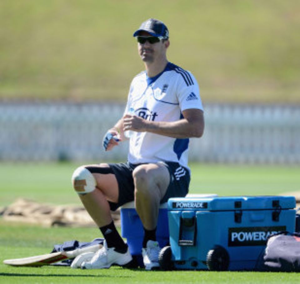 Kevin Pietersen's knee injury will keep him out of the Champions Trophy