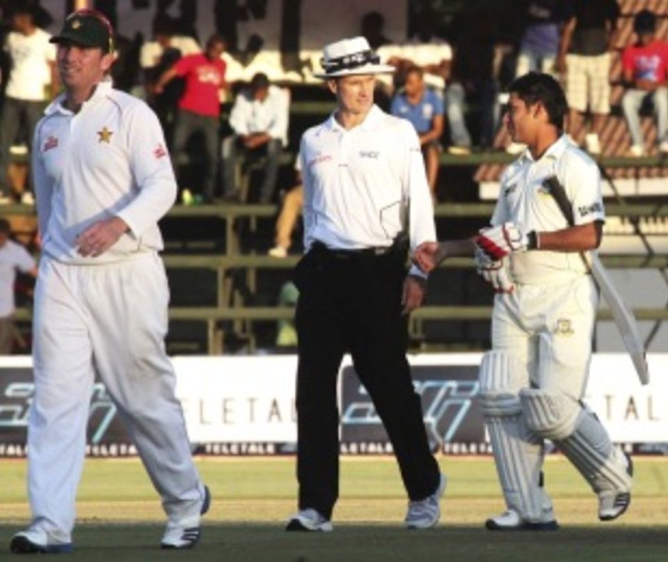 Brendan Taylor left the fielding knowing his bowlers had let a strong position slip a little