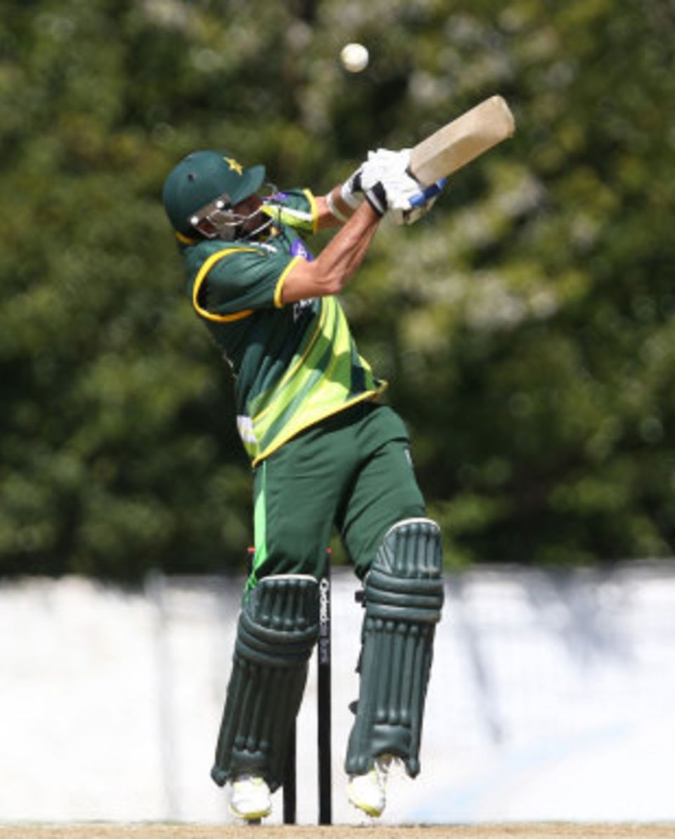 Misbah-ul-Haq scored a brisk, unbeaten 83 to guide Pakistan to 231 for 7