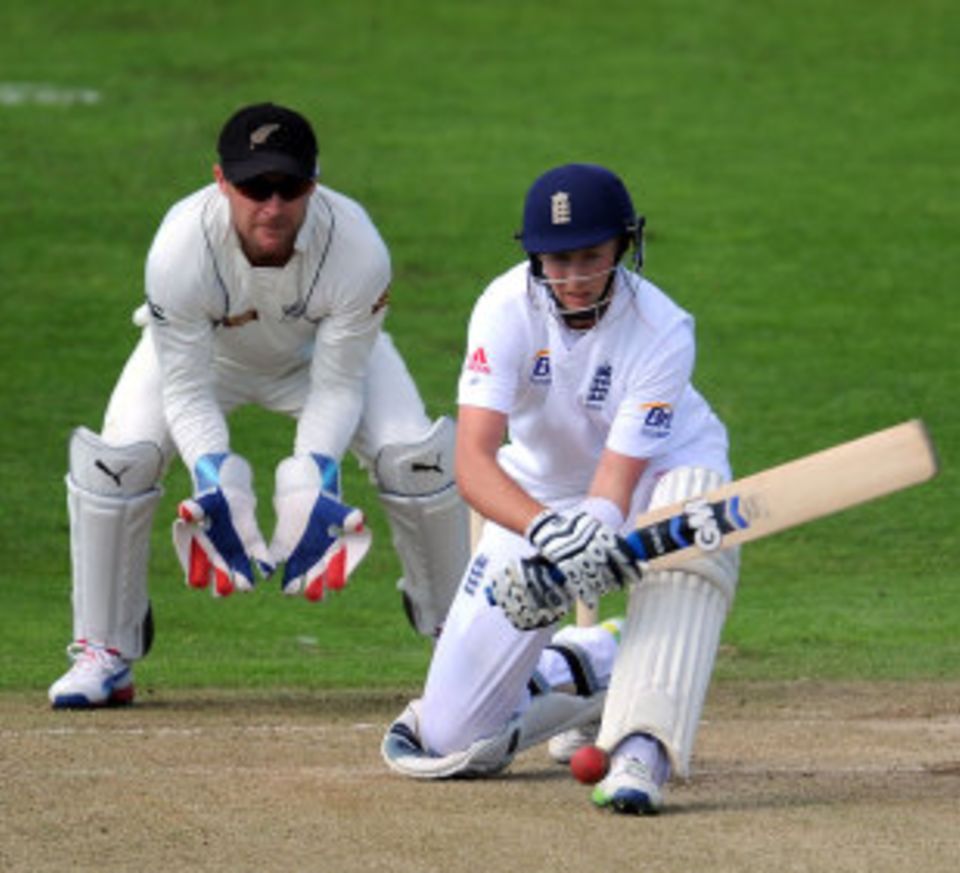 Joe Root's reverse-sweep off Kane Williamson showed his batting cheek