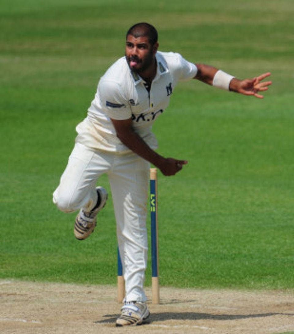 Jeetan Patel kept Warwickshire well ahead and snuffed out Tom Abell's near-perfect debut innings