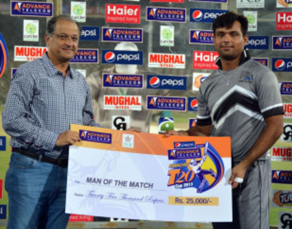 Khurram Manzoor was awarded Man of the Match for his unbeaten 85