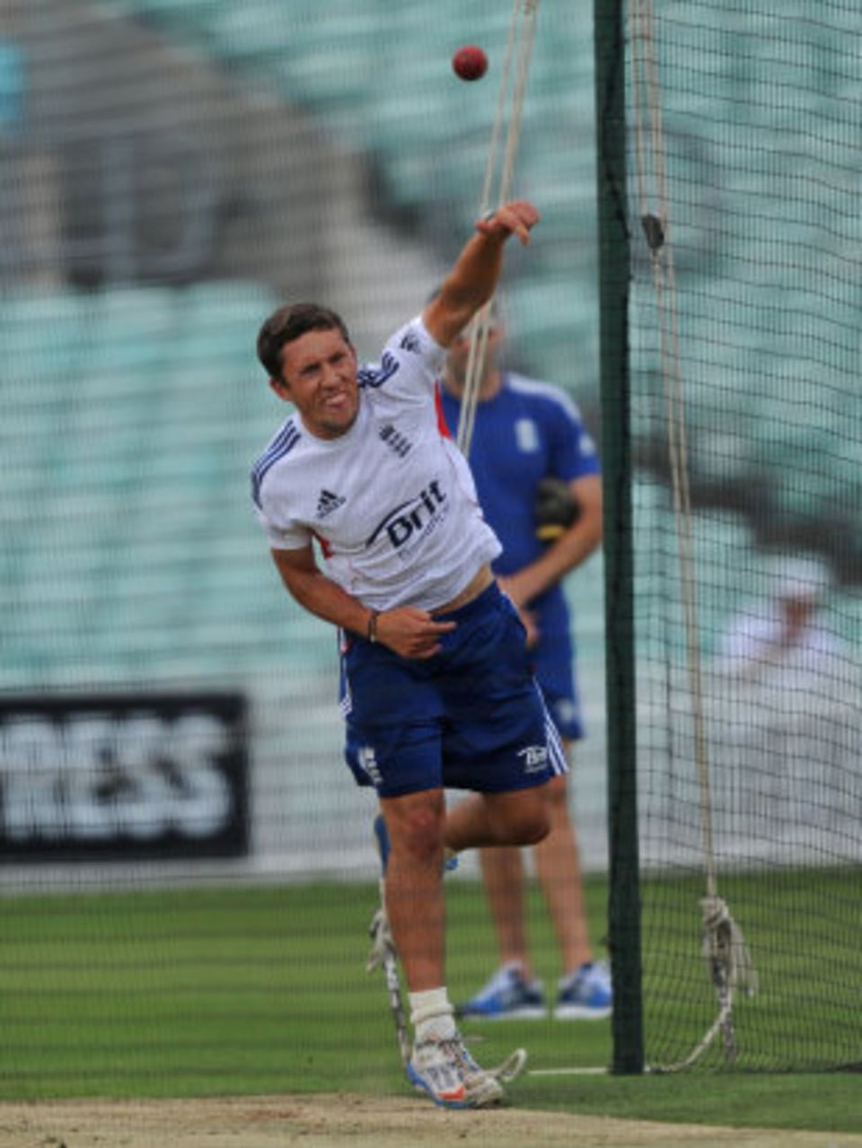 Simon Kerrigan will train with Lancashire's coaches instead of travelling to Australia