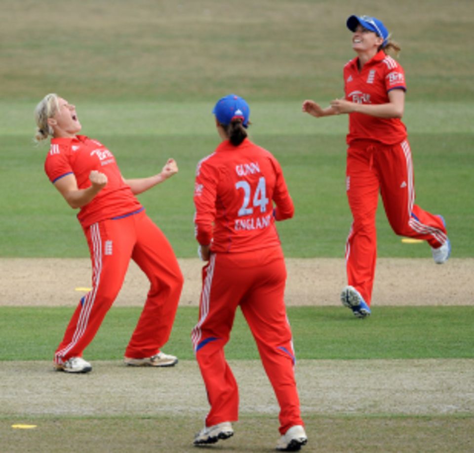 Katherine Brunt picked up two wickets, including that of top-scorer Jess Cameron