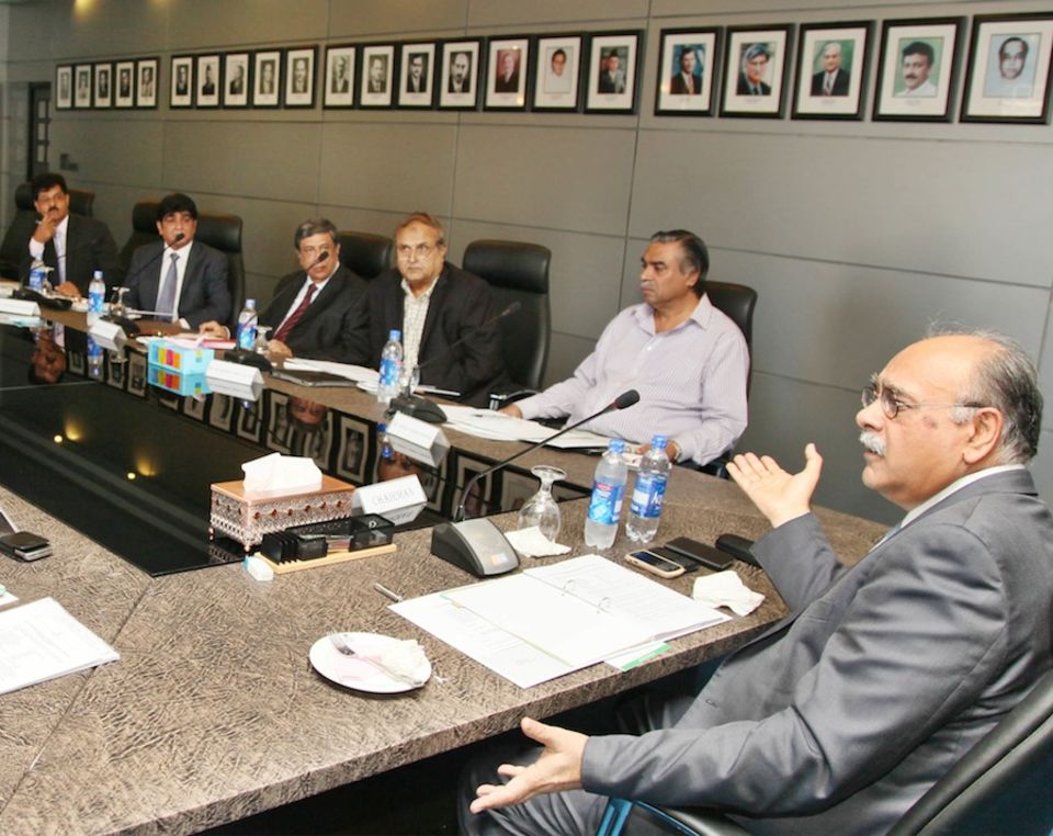 Najam Sethi and cohorts: not skilled in risk management