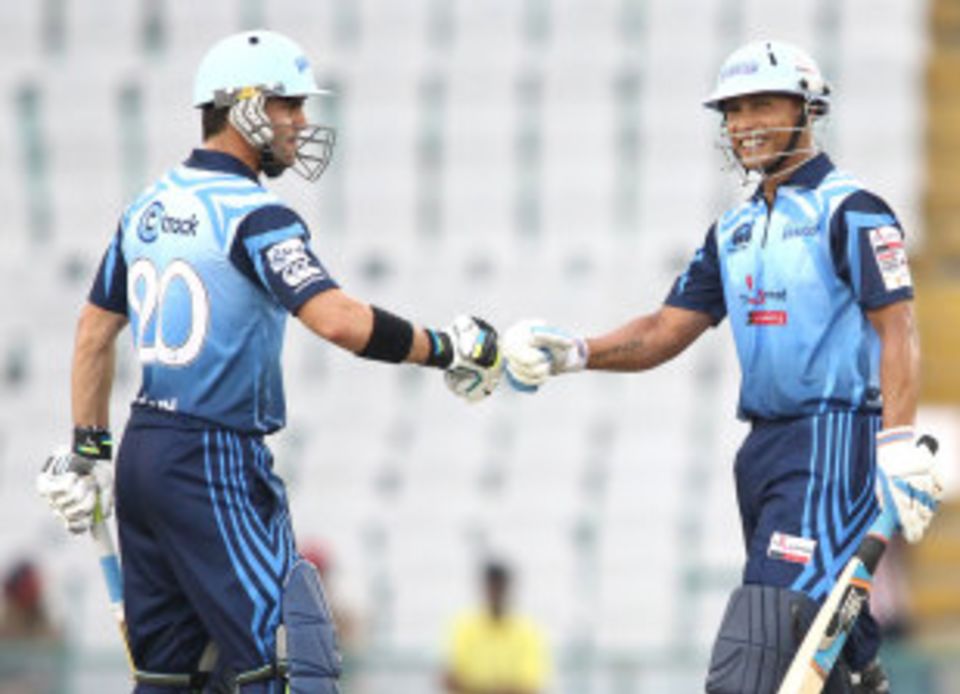 File photo: Heino Kuhn and Henry Davids put on 82 for the opening stand to let the platform for Titans' win