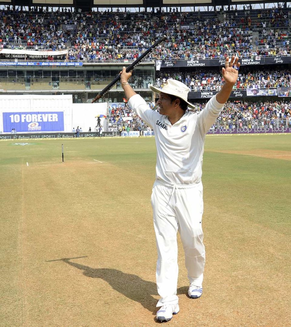 Sachin Tendulkar indulged his fans on an emotional final day