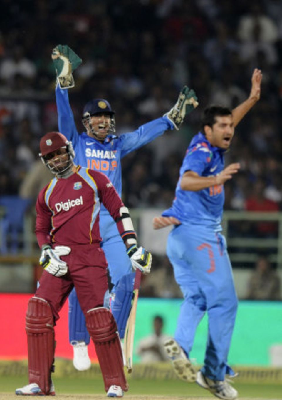 MS Dhoni: "The bowlers did a fantastic job to take the game to the last over"