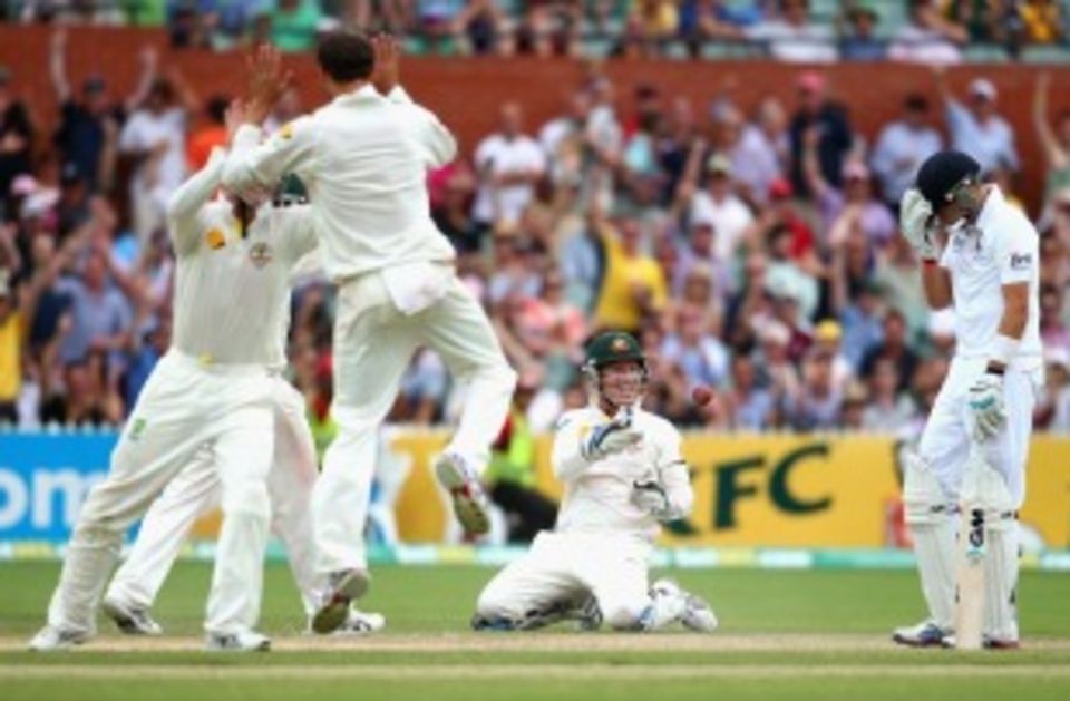 Joe Root scored 87 before he was caught by a diving Brad Haddin