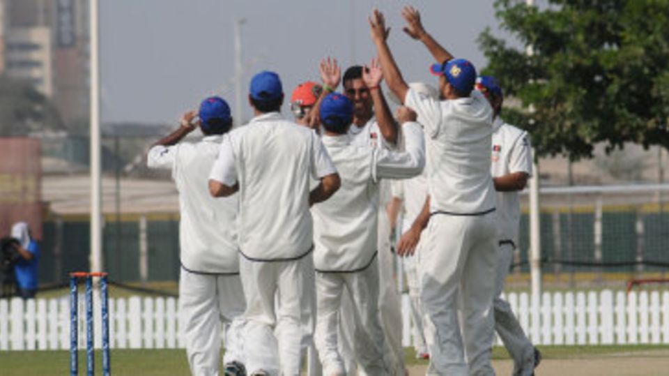 Dawlat Zadran celebrates after dismissing Paul Stirling